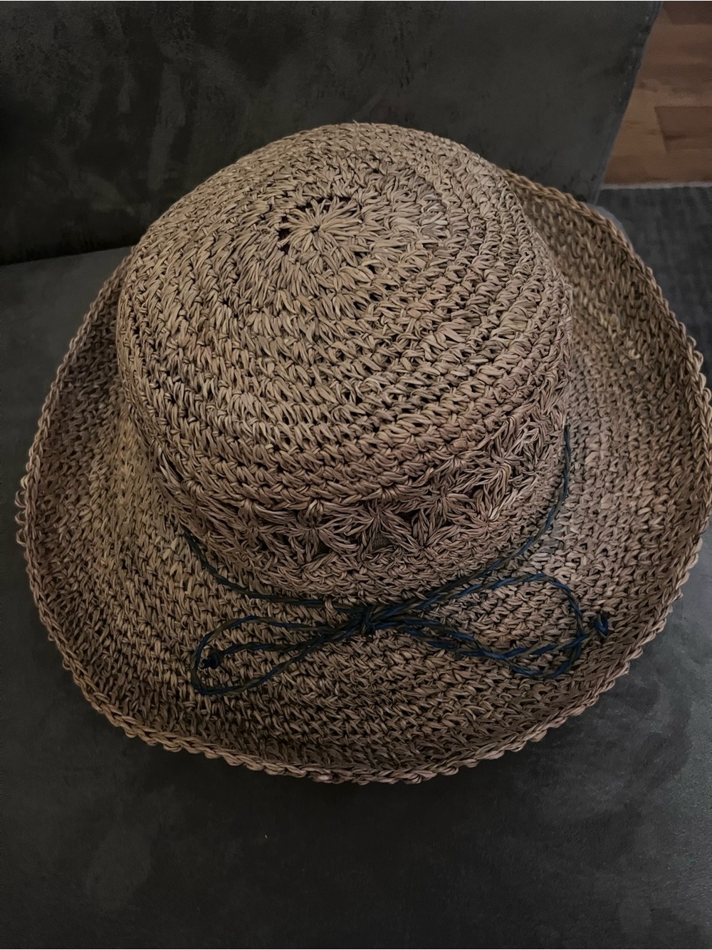 Tommy Bahama Brown Braided Natural Fibers Woven Sun Hat with Blue Bow